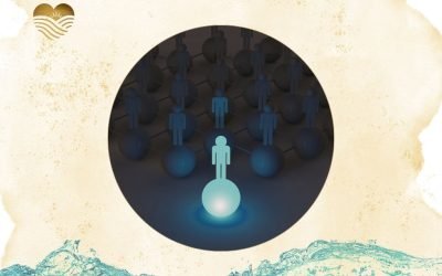 one person standing out in the crowd